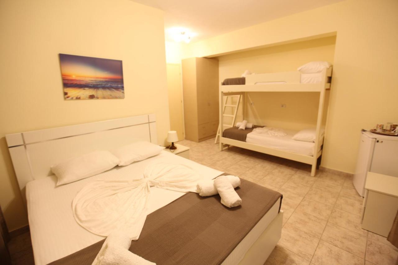 Hotel Prishtina Sarande Exterior photo