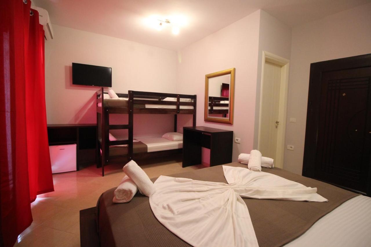 Hotel Prishtina Sarande Exterior photo