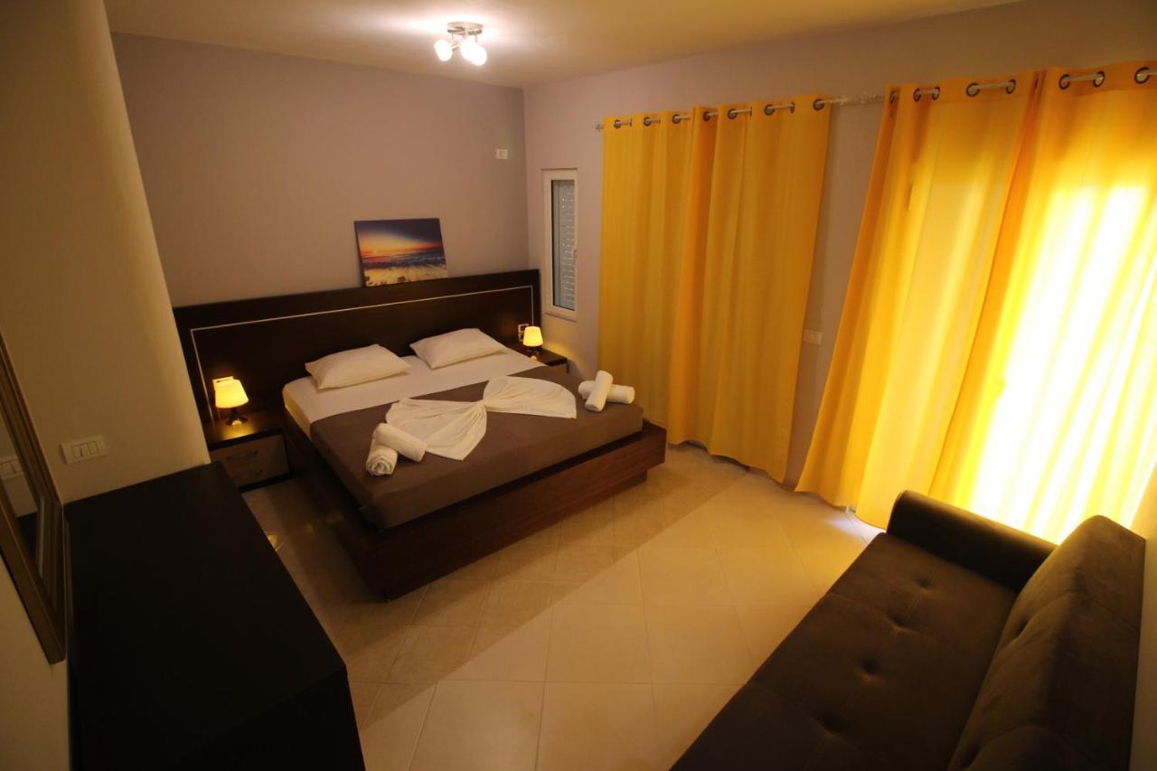 Hotel Prishtina Sarande Exterior photo