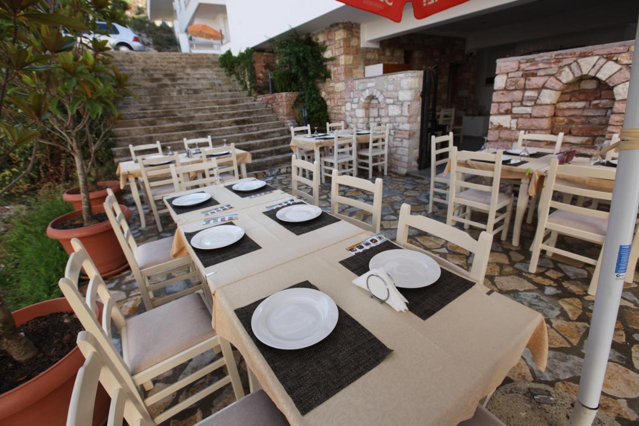Hotel Prishtina Sarande Exterior photo